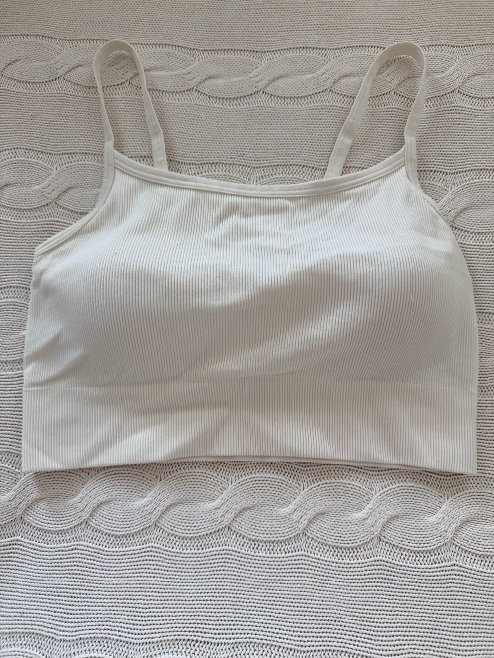 Uniqlo Seamless Half Bra Camisole | Ribbed Spaghetti-Strap Crop Top in White